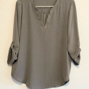 Women's V-Neck 3/4 Roll-Up Sleeve Top